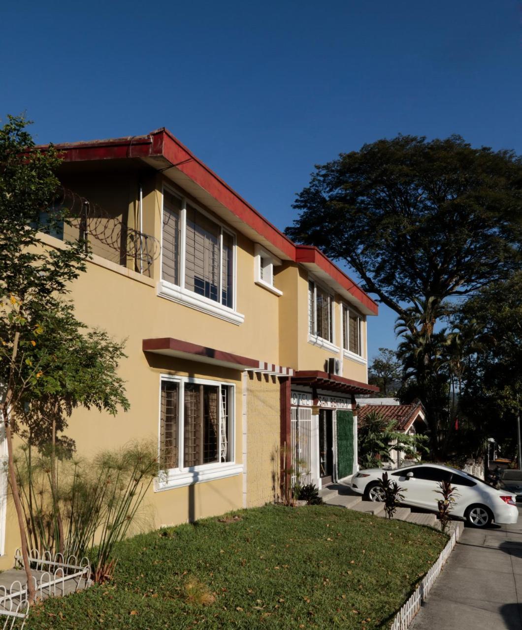 Hostal San Benito San Salvador Exterior photo